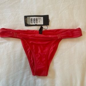 VIX Bia tube bottom, Brazilian cut size medium, color watermelon NWT, never worn